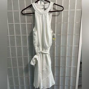 SPEECHLESS white dress size M